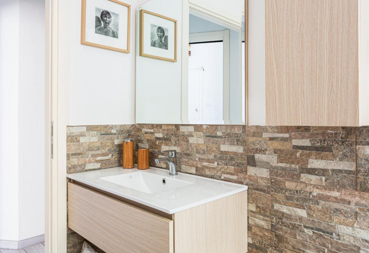 Spacious Retreat Steps From Lambrate Metro- Via Pacini *