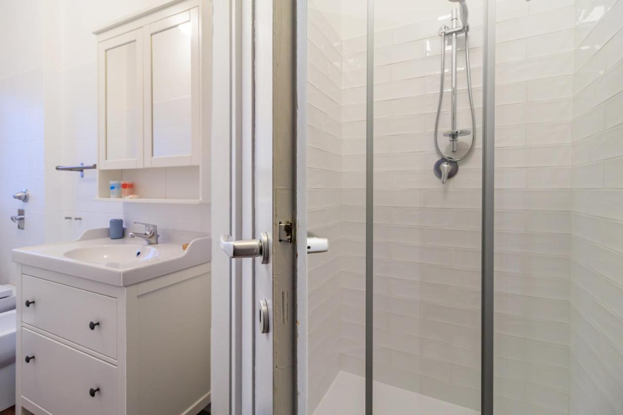 Joivy Sleek Flat With Balcony Near Mudec Museum And Navigli Area Apartment Mailand