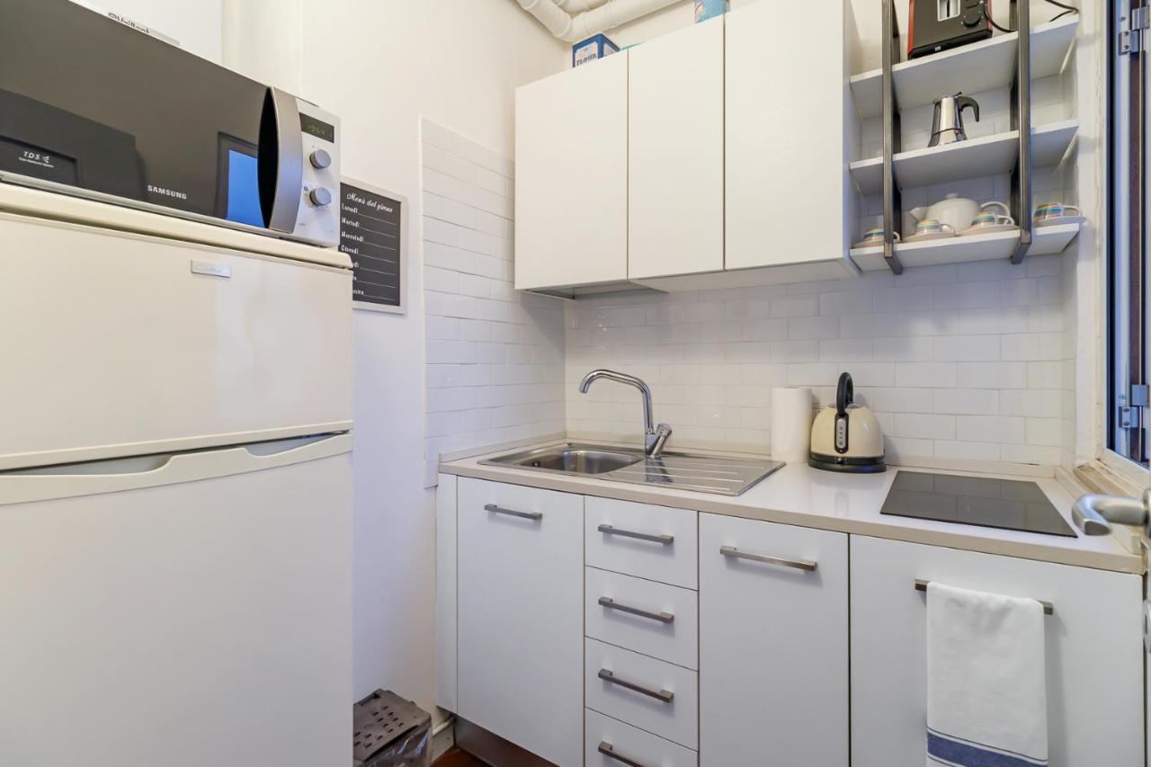 Joivy Sleek Flat With Balcony Near Mudec Museum And Navigli Area Apartment Mailand