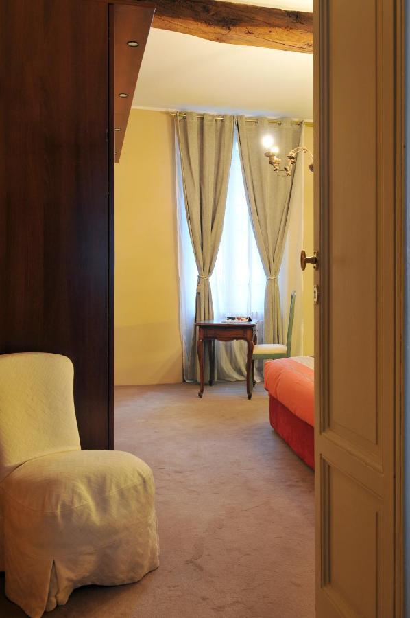Splendid Housing Milan