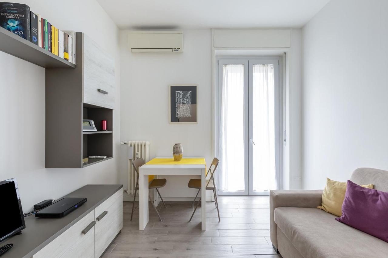 Piazza De Angeli M1 Comfortable Flat With Balcony * Milano