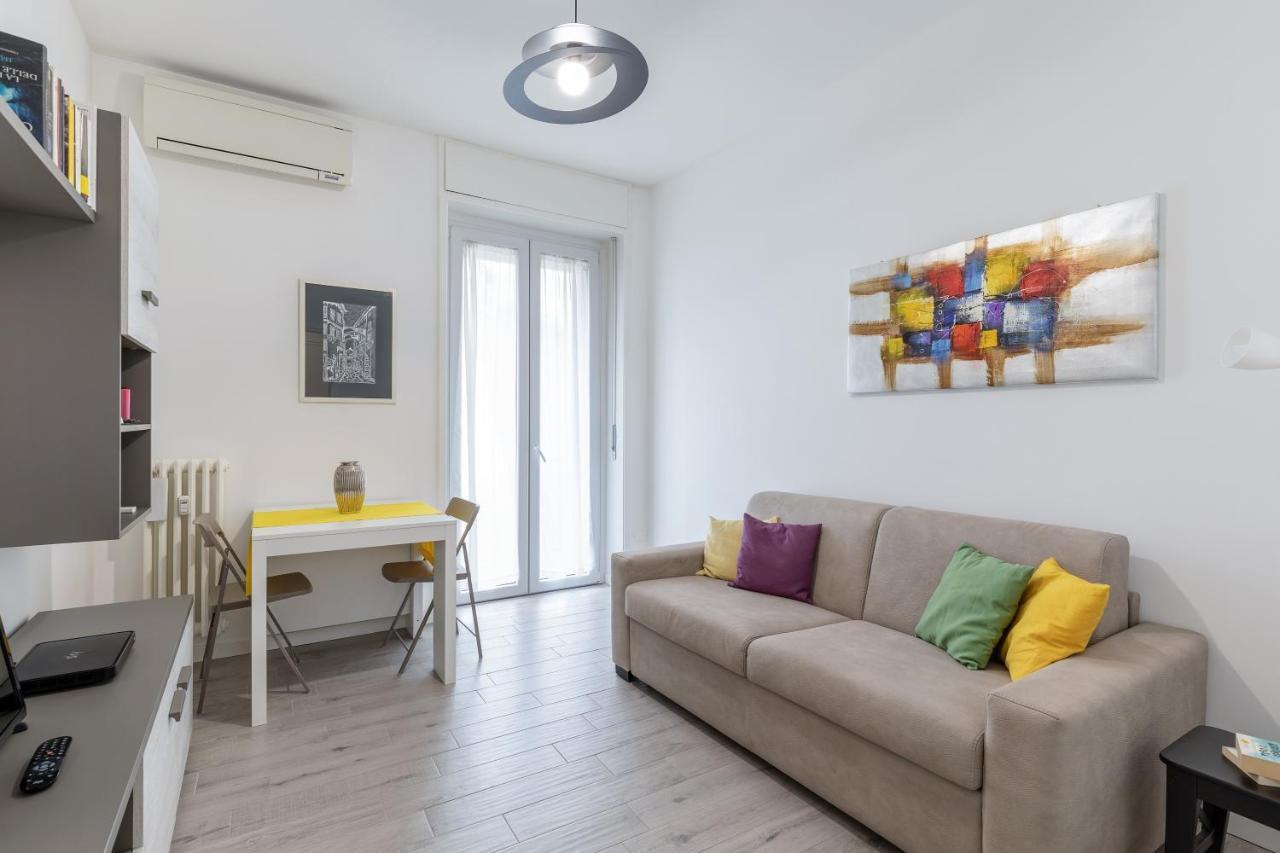 Piazza De Angeli M1 Comfortable Flat With Balcony * Milano