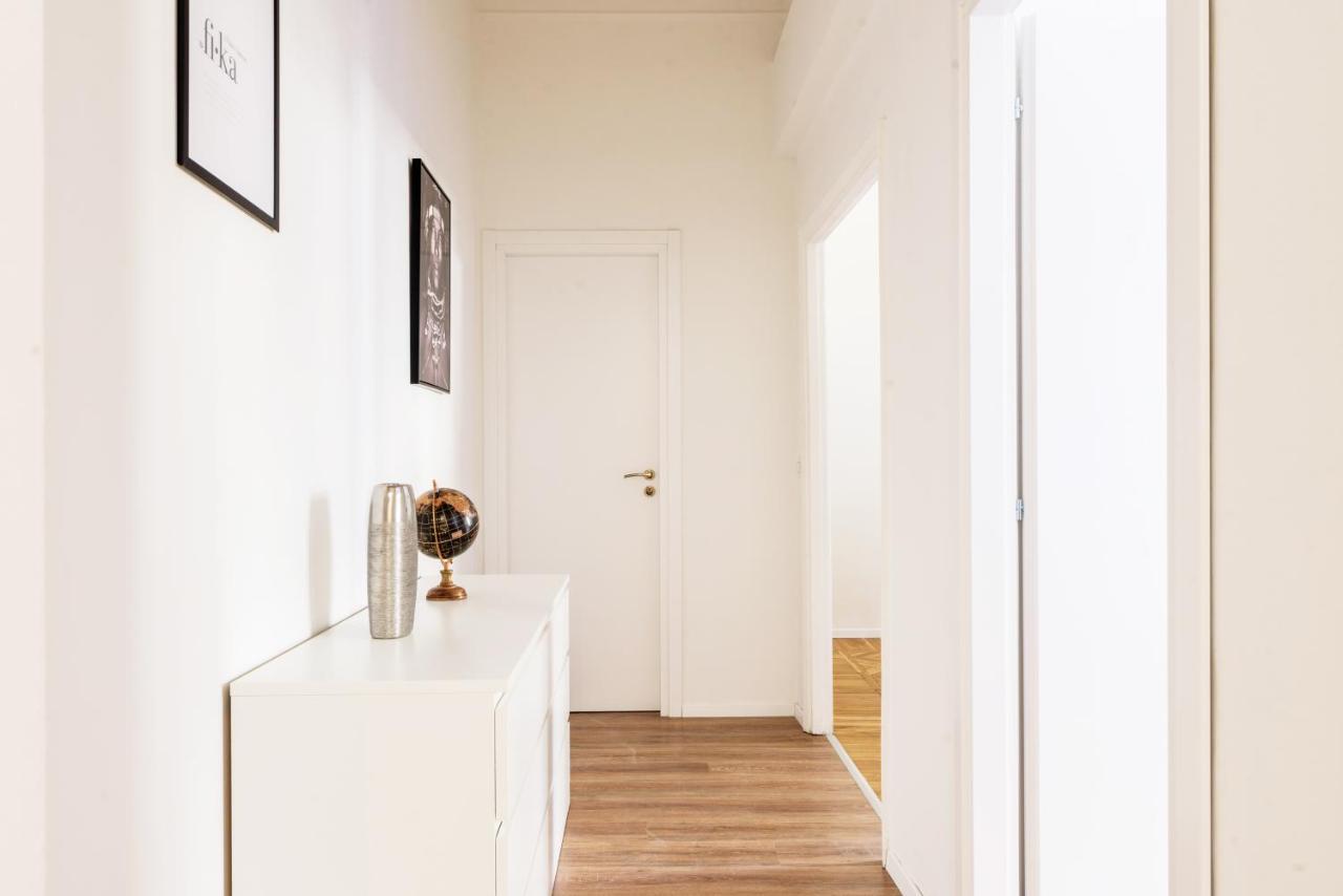 Hemeras Boutique Homes Luxury 4bdr Close To Duomo * Milan