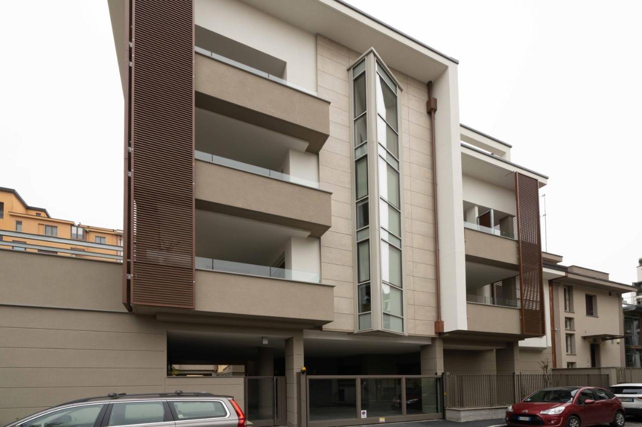 Amazing Brand New 2 Upper Scale With Gym Close To Metro * Mailand