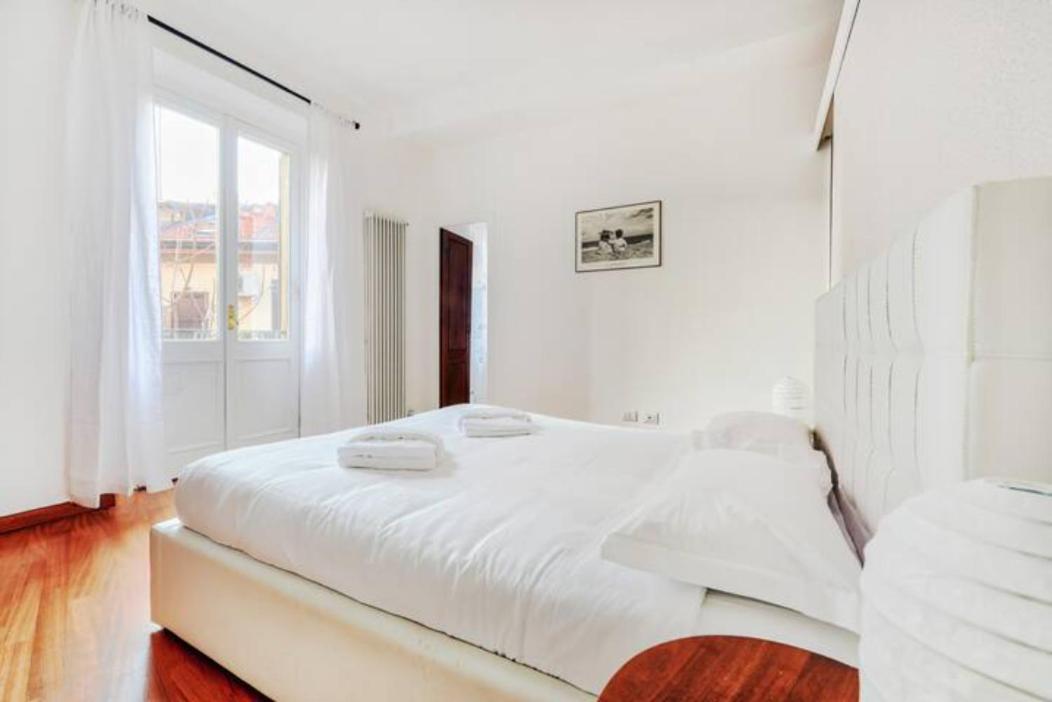 Pagano & Cenacolo Bright Leilighet *
