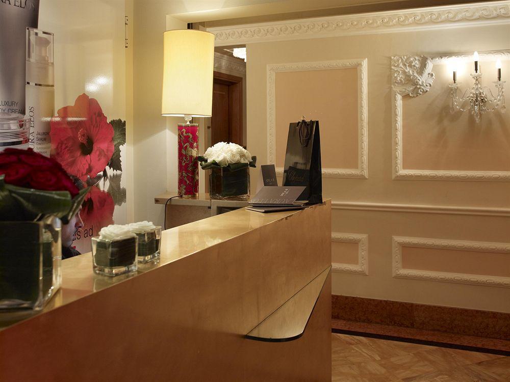 Baglioni Carlton - The Leading Of The World