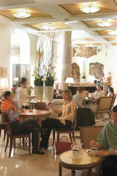 Four Seasons Hotel