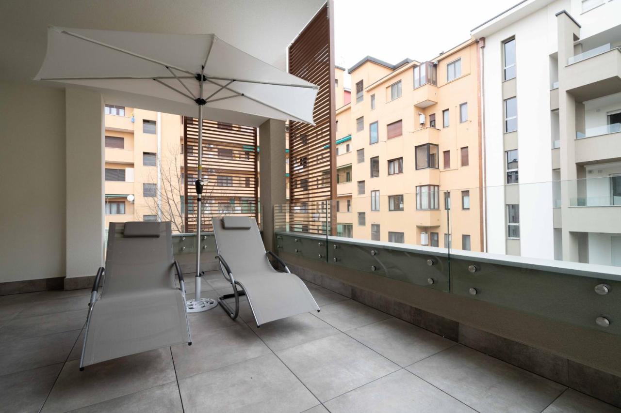 Amazing Brand New 2 Upper Scale With Gym Close To Metro Apartment Mailand