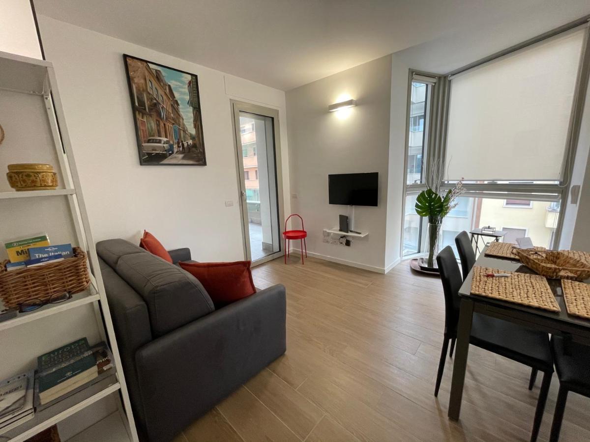 Amazing Brand New 2 Upper Scale With Gym Close To Metro Apartment *