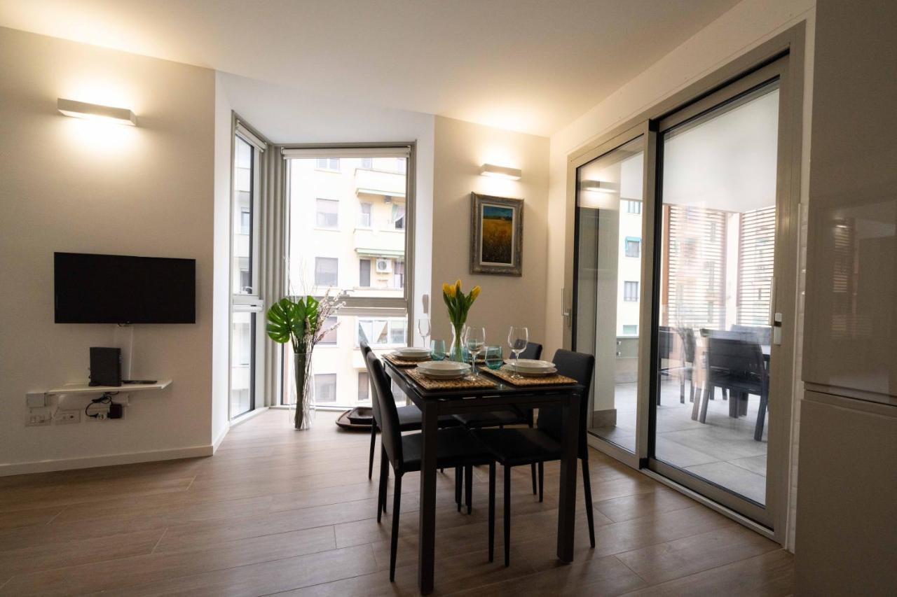 Amazing Brand New 2 Upper Scale With Gym Close To Metro Apartment Mailand