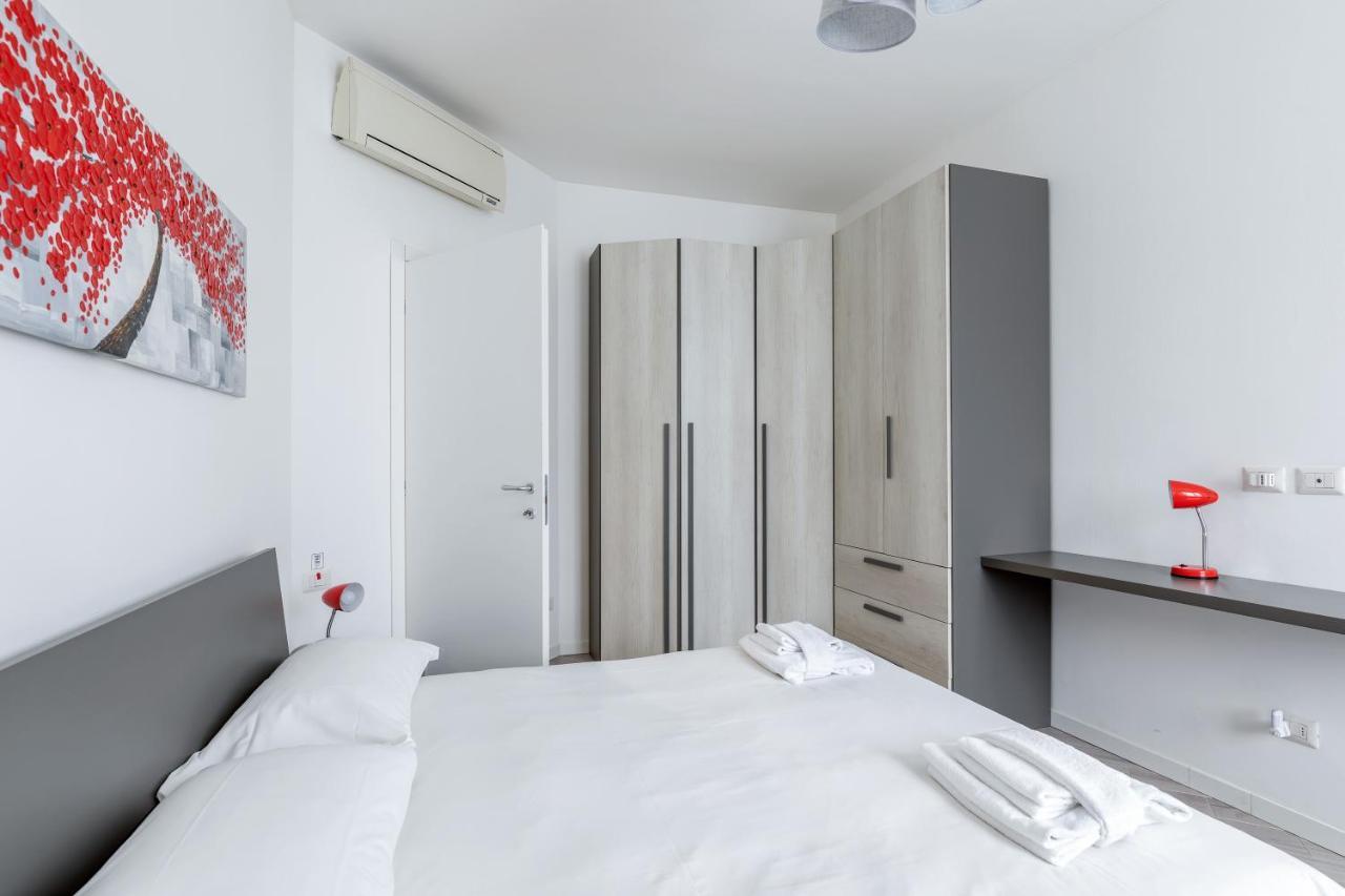 Piazza De Angeli M1 Comfortable Flat With Balcony Milano