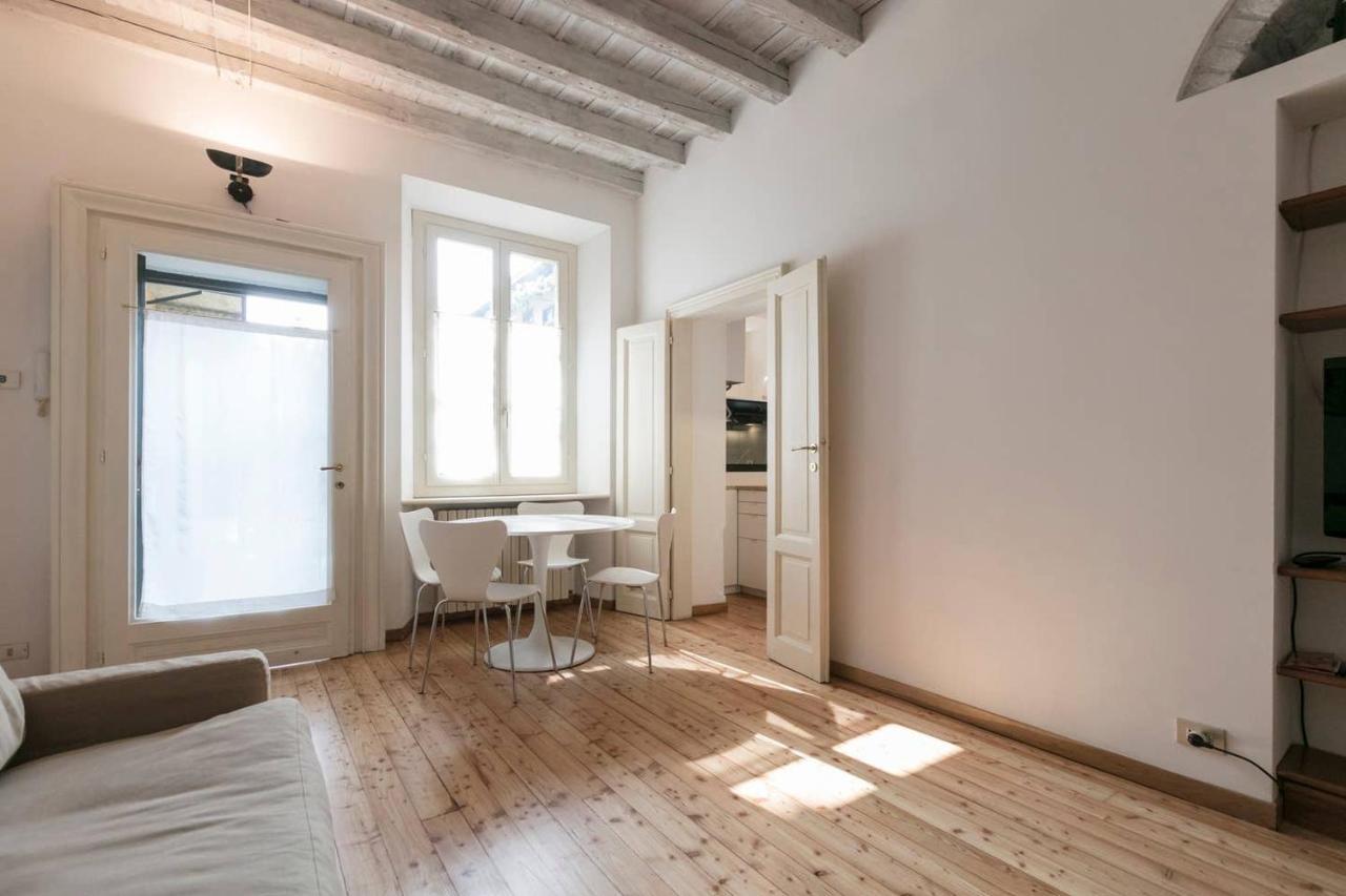 Naviglio, Sweet Dreams In The Heart Of The Fun