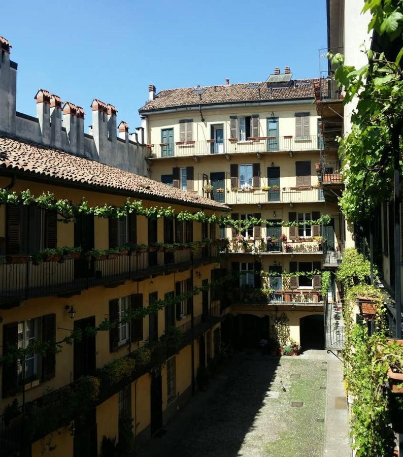 Naviglio, Sweet Dreams In The Heart Of The Fun Mailand