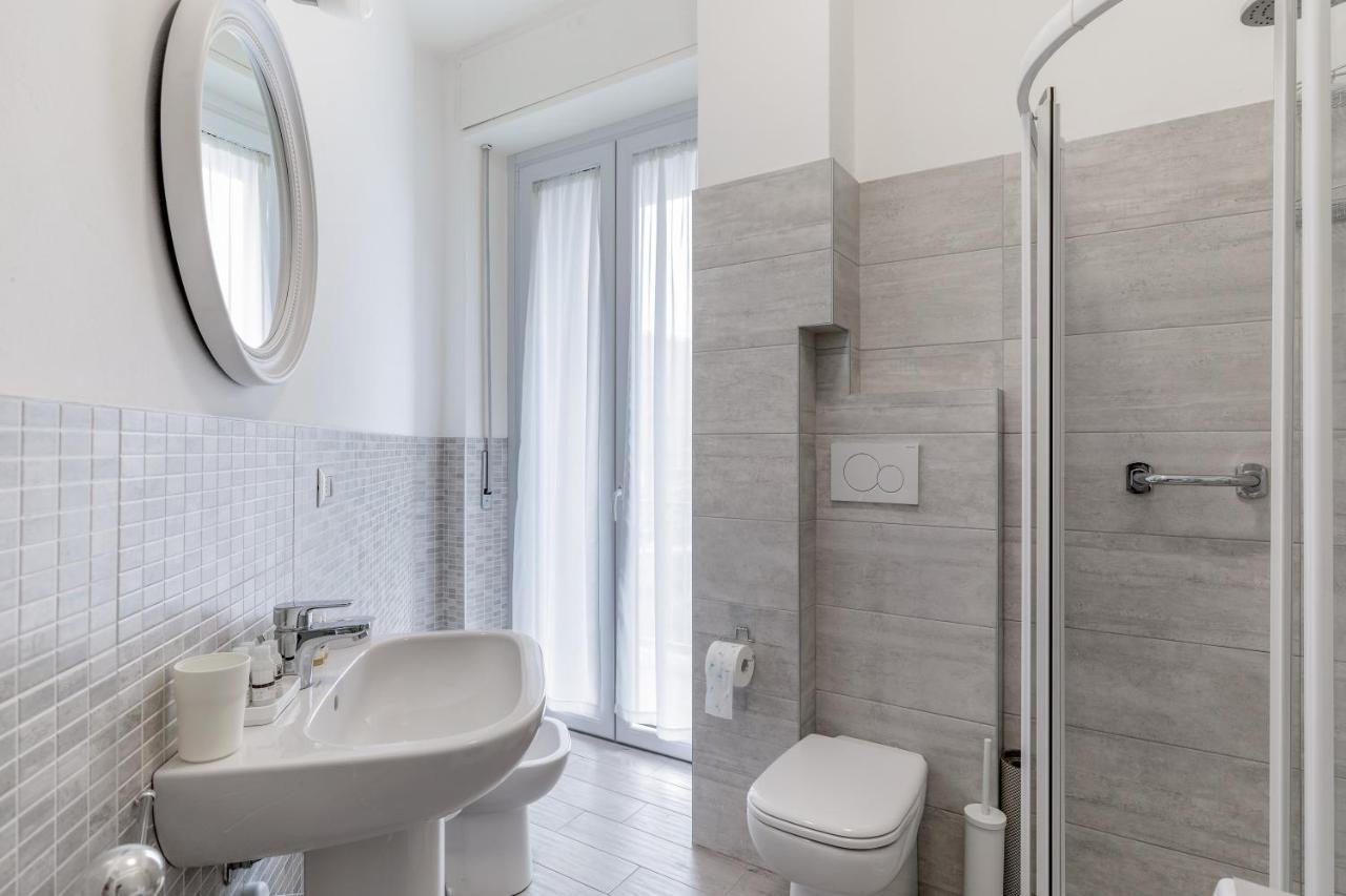 Piazza De Angeli M1 Comfortable Flat With Balcony *