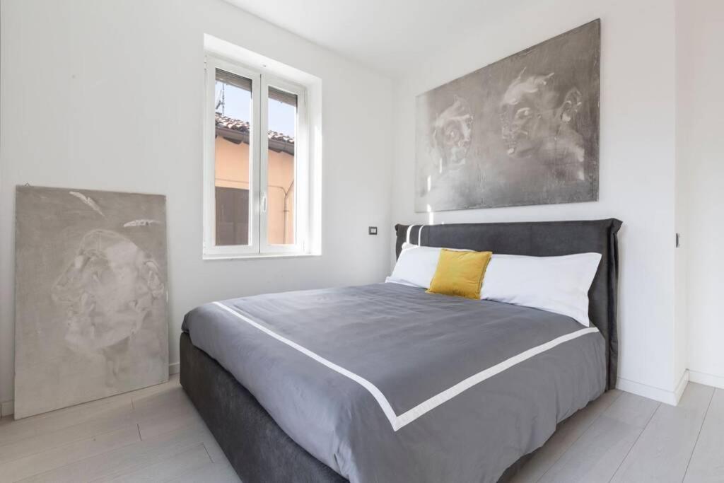 Unique 4 Storey House On Naviglio 4bd, 4bt Lejlighed