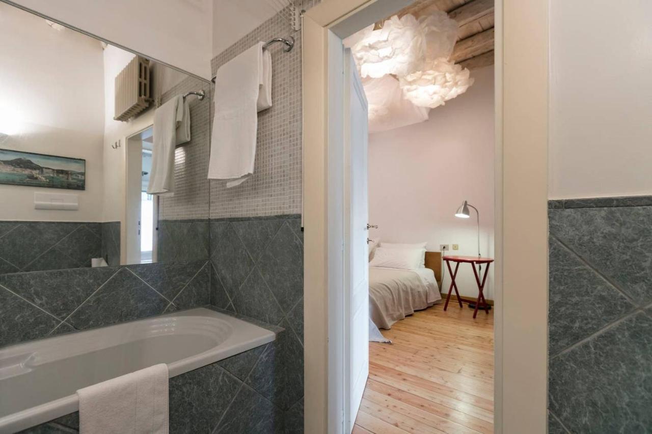 Naviglio, Sweet Dreams In The Heart Of The Fun * Mailand