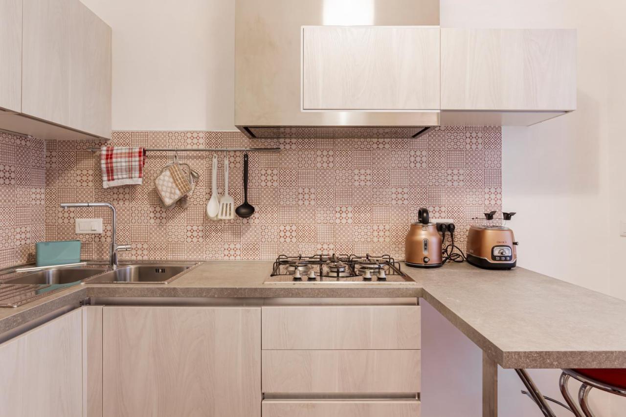 Restayled Chic Apartement- Via Ozieri Apartment