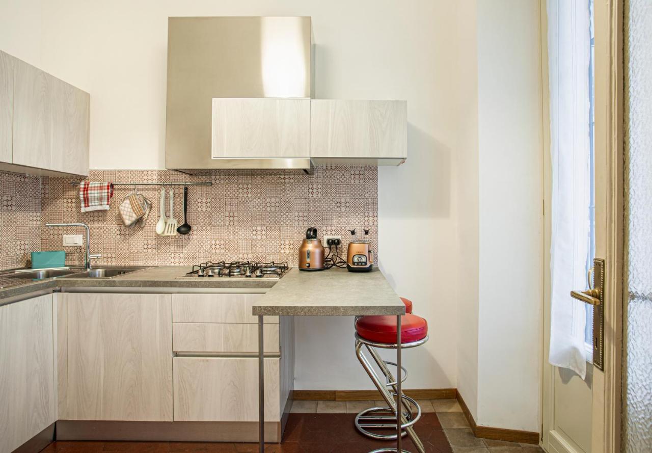 Restayled Chic Apartement- Via Ozieri Apartment *