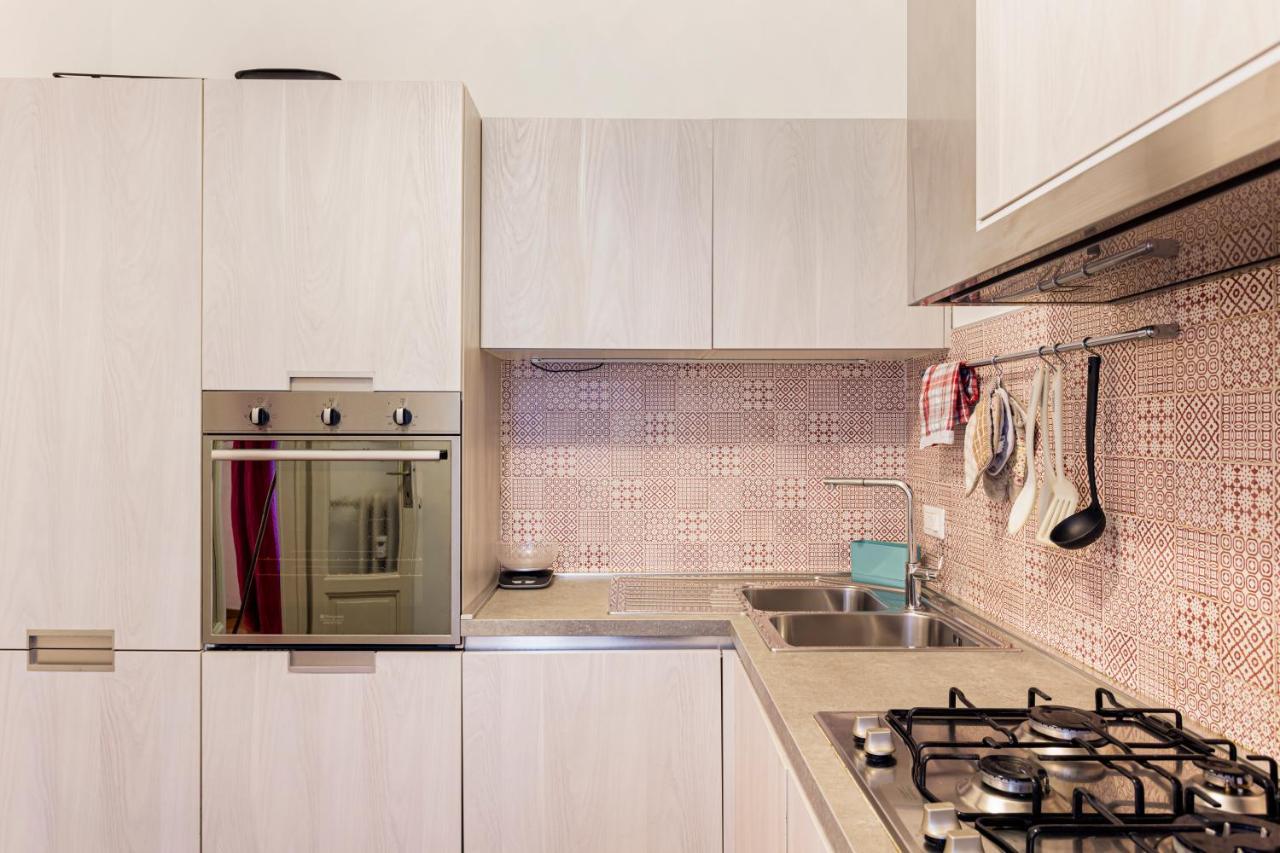 Restayled Chic Apartement- Via Ozieri * Milano