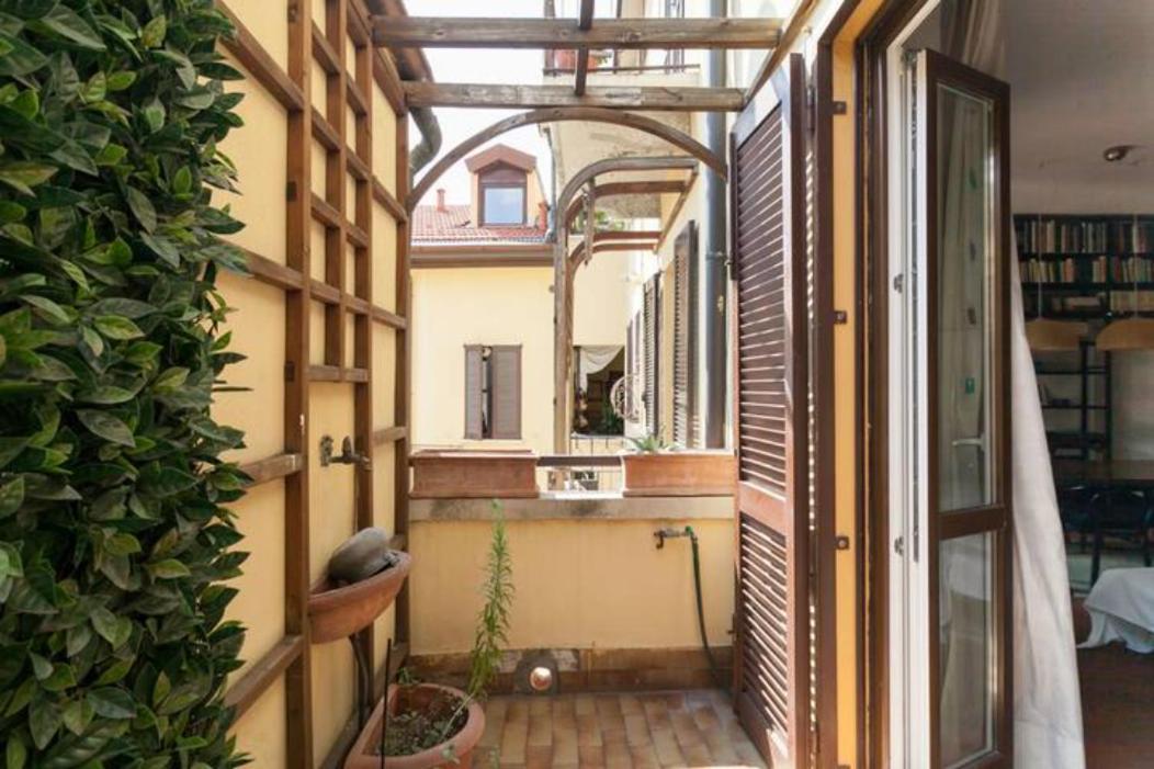 Porta Ticinese Cozy Con Balcone Apartment
