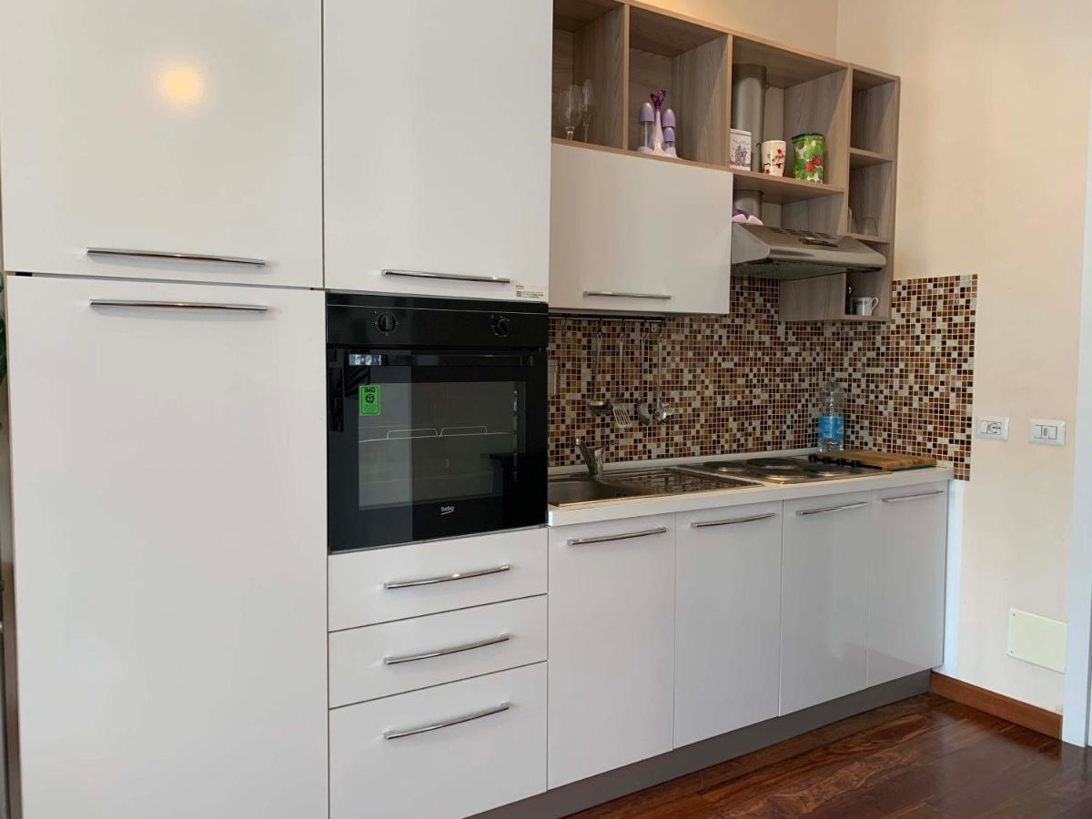Bilocale Appena Ristrutturato - Stazione Apartment