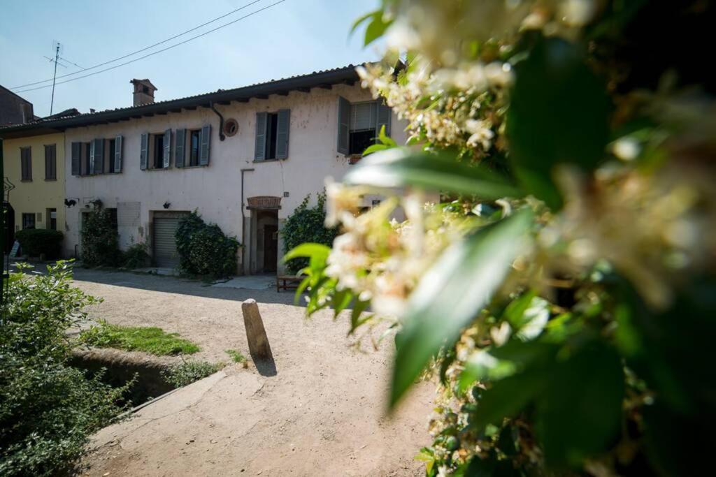 Hbhall Navigli 2 Milano