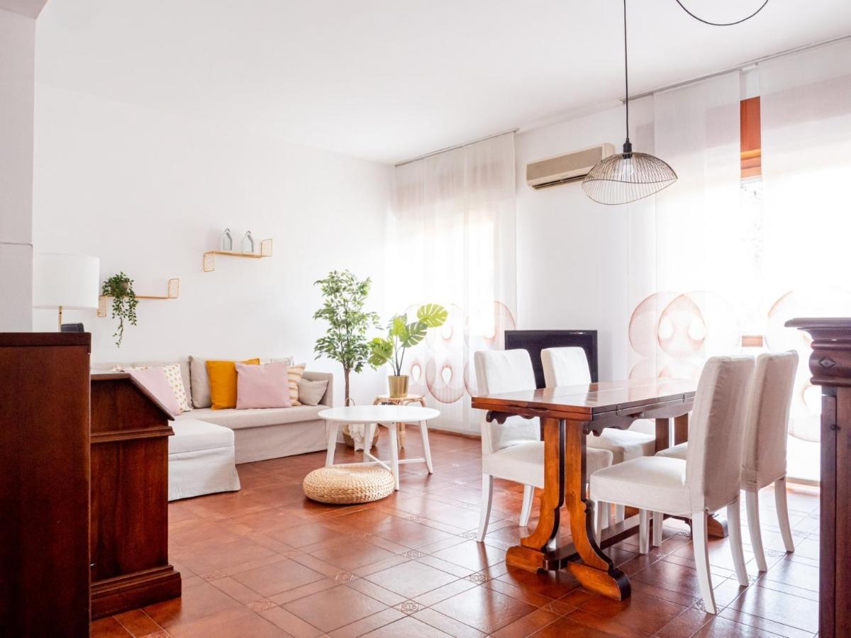 The Best Rent - Large And Bright Two-bedrooms With Balcony