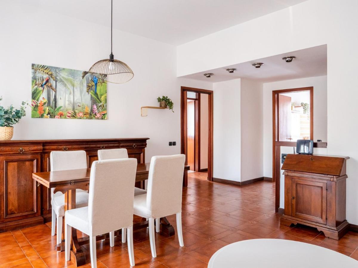 The Best Rent - Large And Bright Two-bedrooms With Balcony Apartment Milan