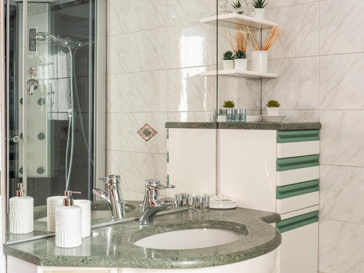 Apartment The Best Rent - Large And Bright Two-bedrooms With Balcony *