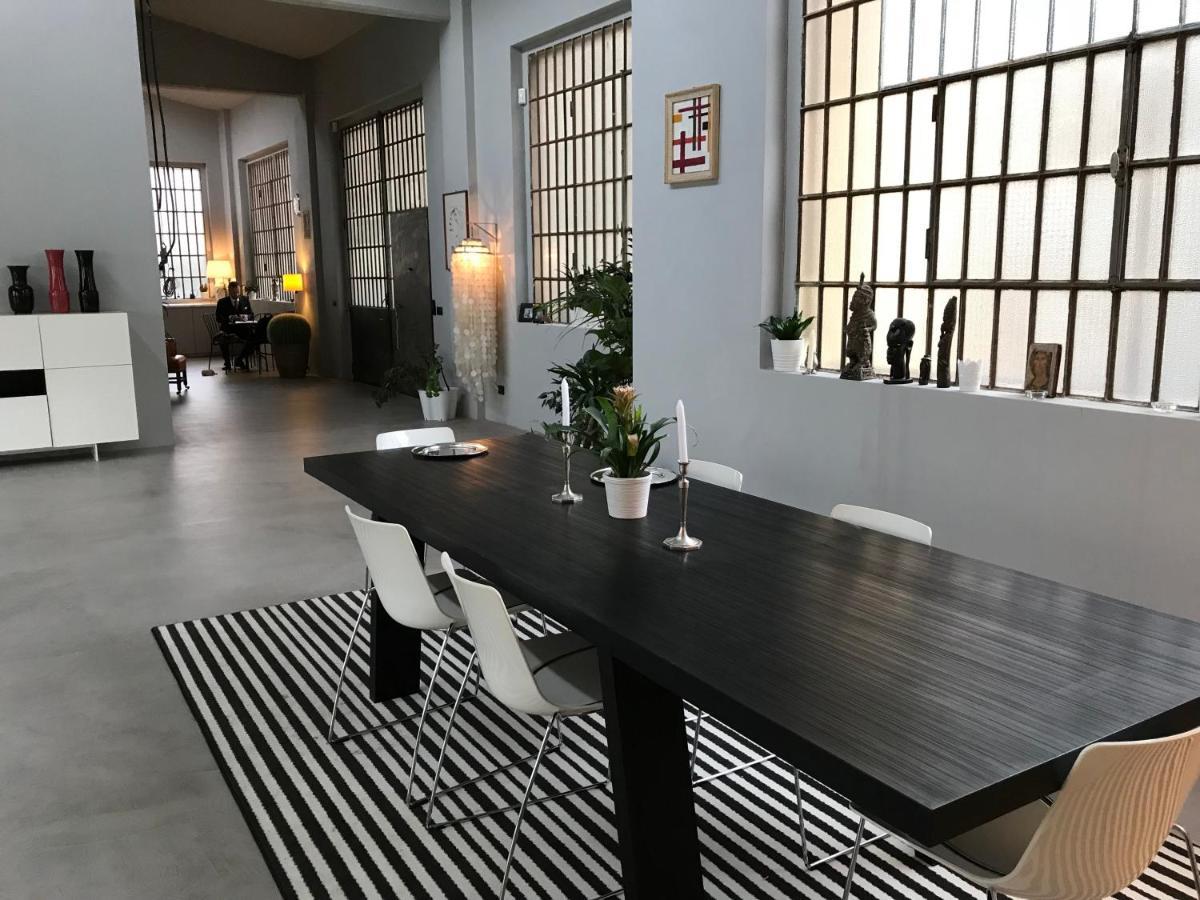 Loft Navigli With Private Garden Bed & Breakfast