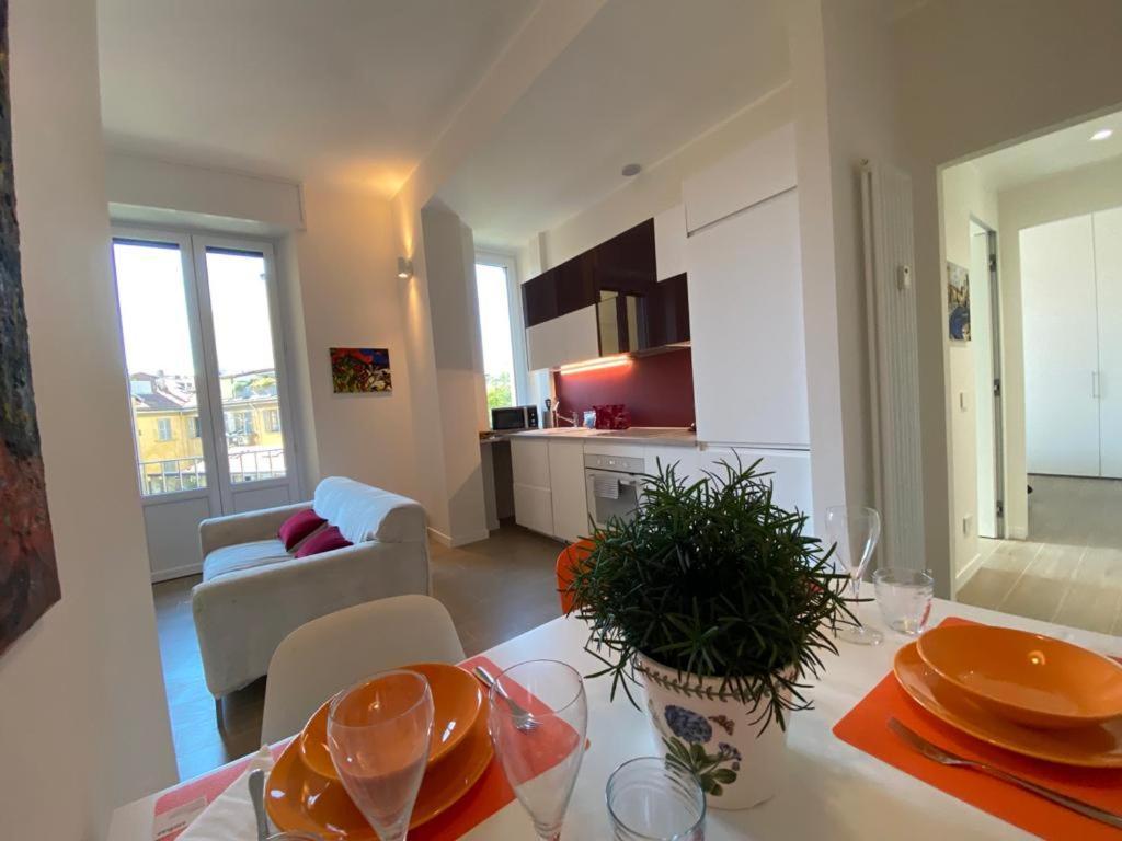 Kibilù - Viale Regina Margherita * Milano