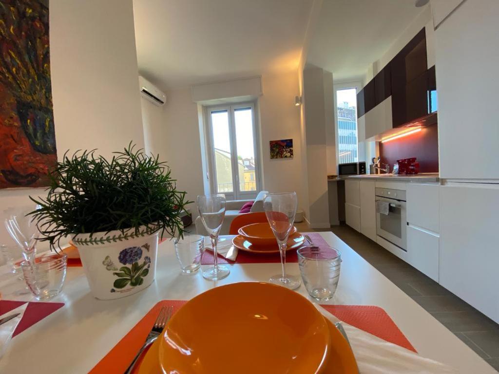 Kibilù - Viale Regina Margherita * Milano