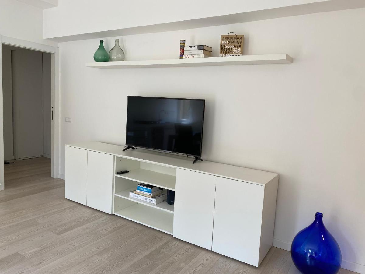 Bright & Spacious Near Navigli - Ponti Milan