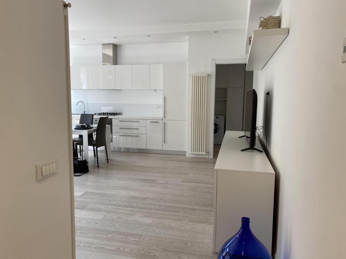 Bright & Spacious Near Navigli - Ponti Milan