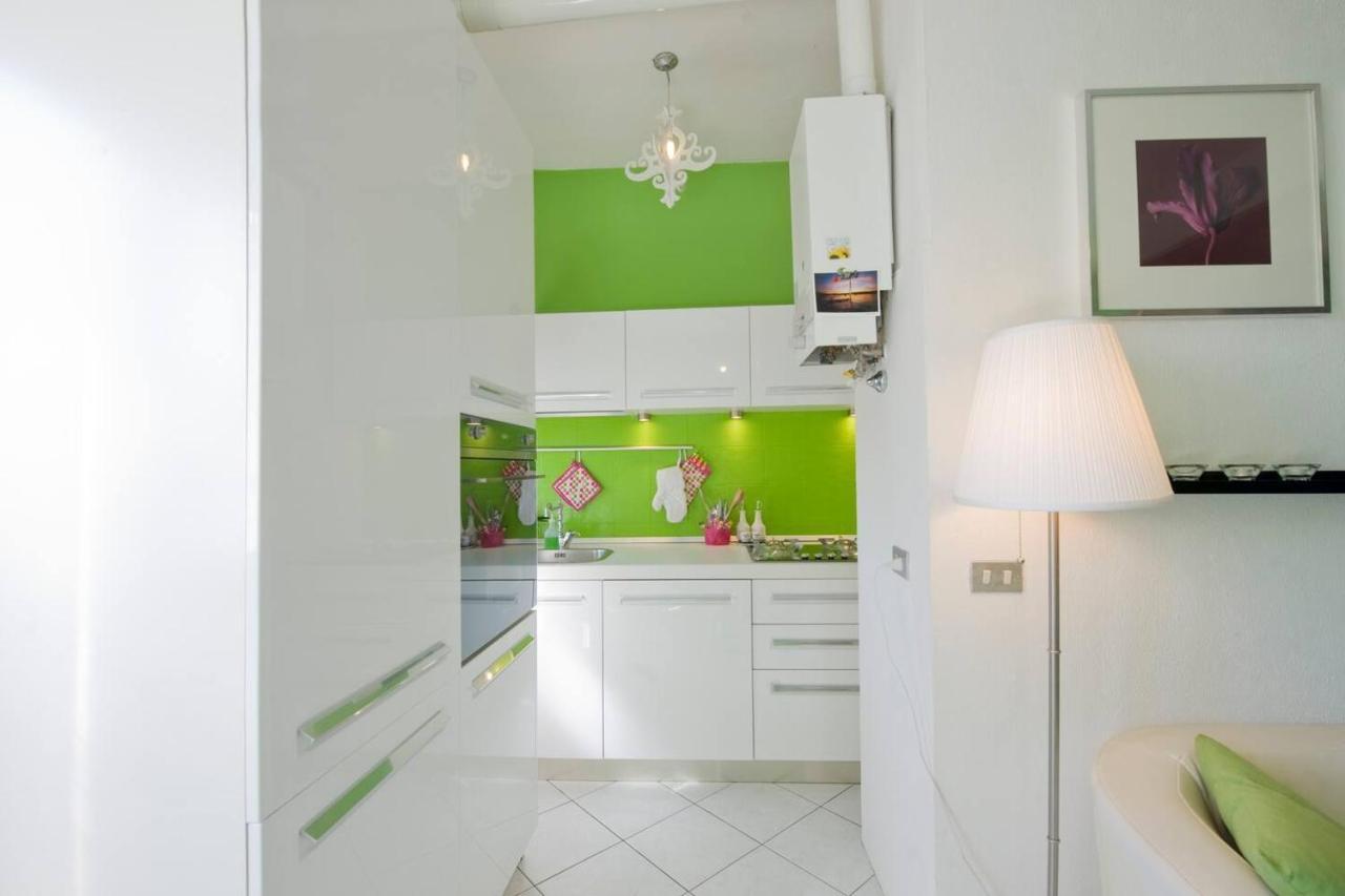 Stunning 1-bed In Leilighet