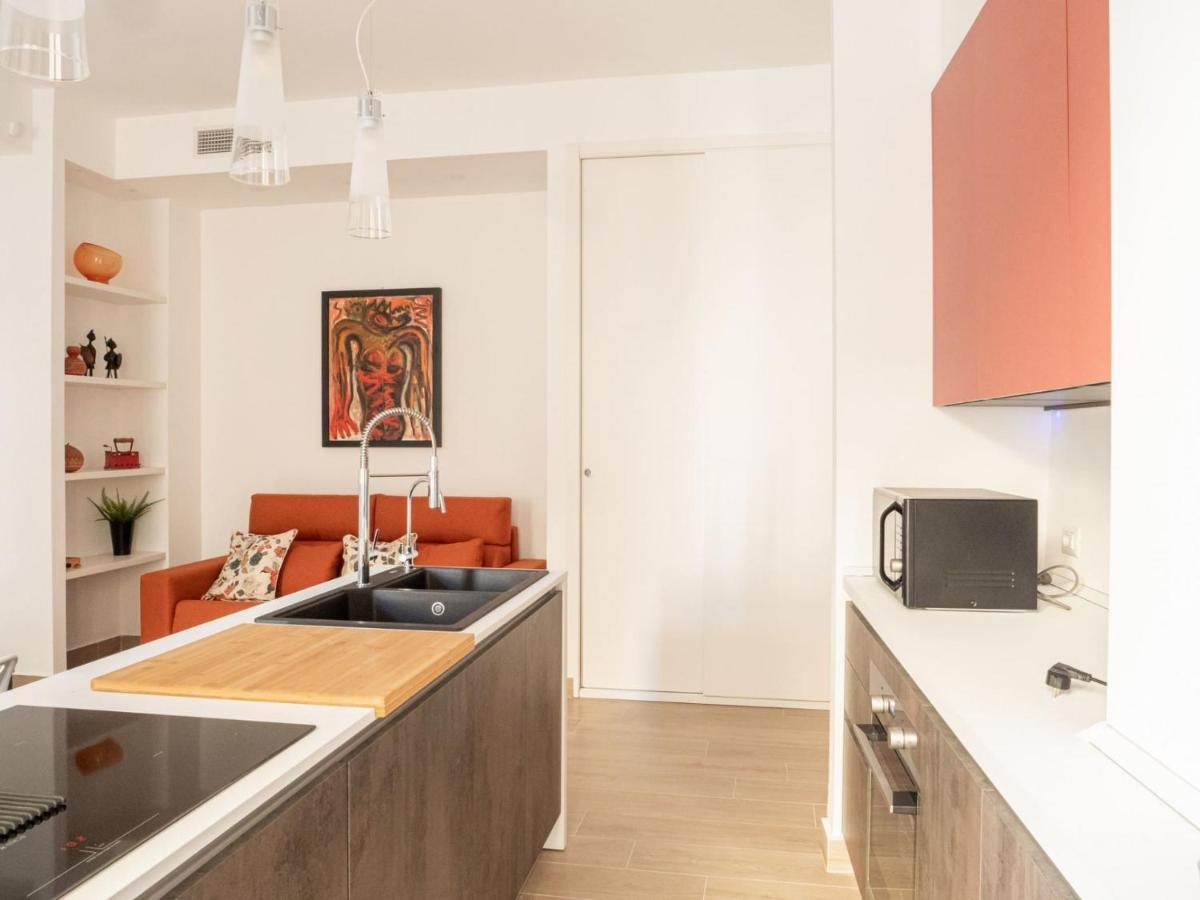 The Rent - Beautiful Two-bedroom Close To Cinque Giornate Square Apartment *
