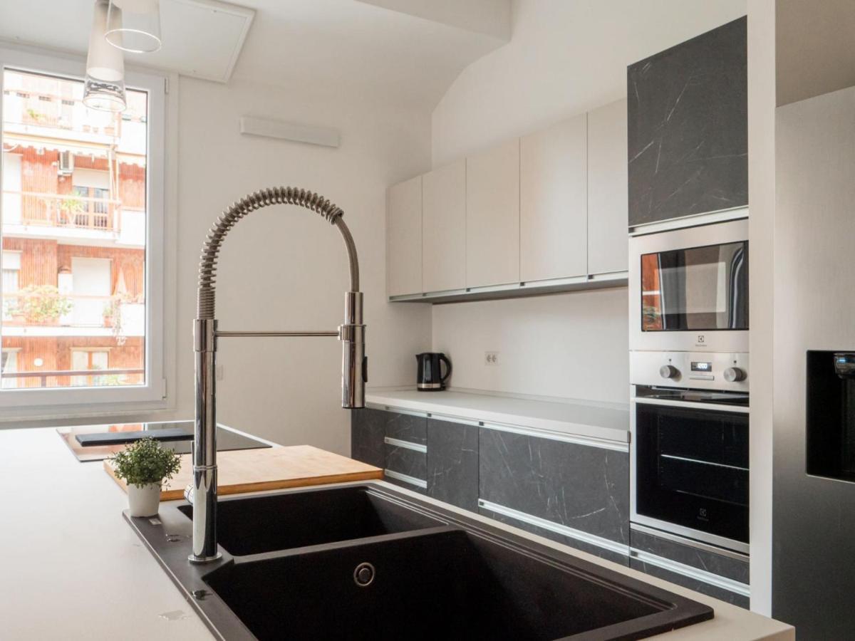 The Best Rent - Gorgeous Two-bedroom Close To Cinque Giornate Square Appartamento Milano