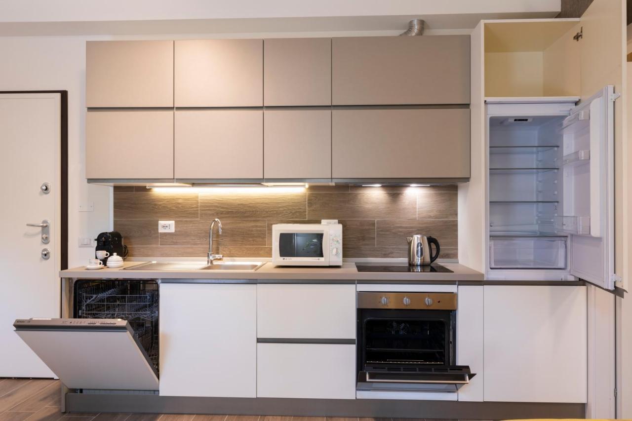 West - Modern And Comfortable Apartment *