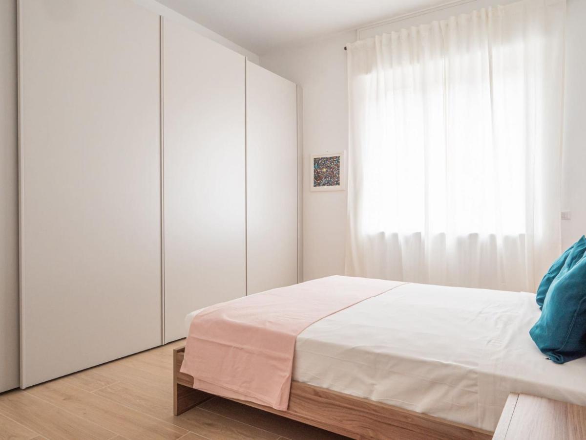 The Best Rent - Gorgeous Two-bedroom Close To Cinque Giornate Square Appartamento