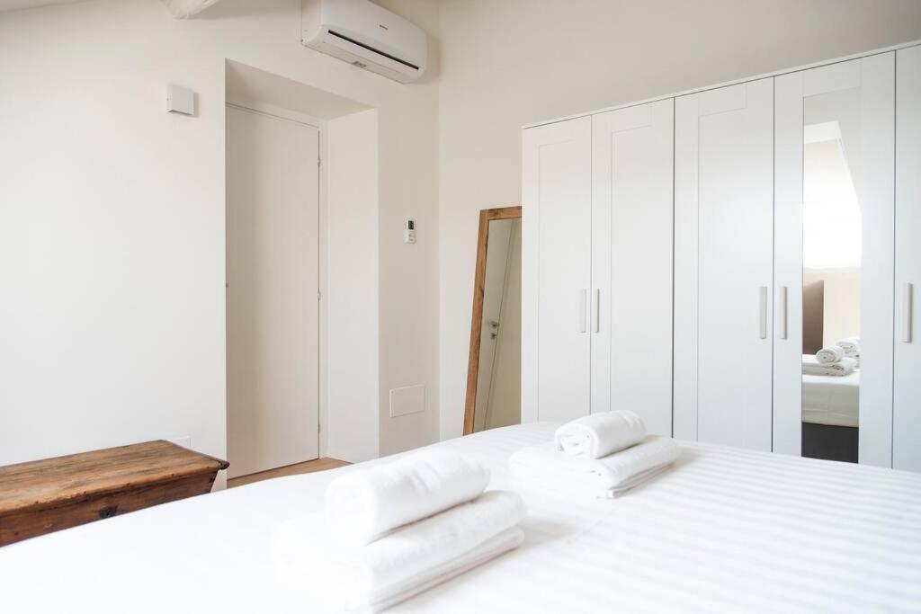 Apartment Breathtaking Castle View Youhosty - Quintino Sella Mailand