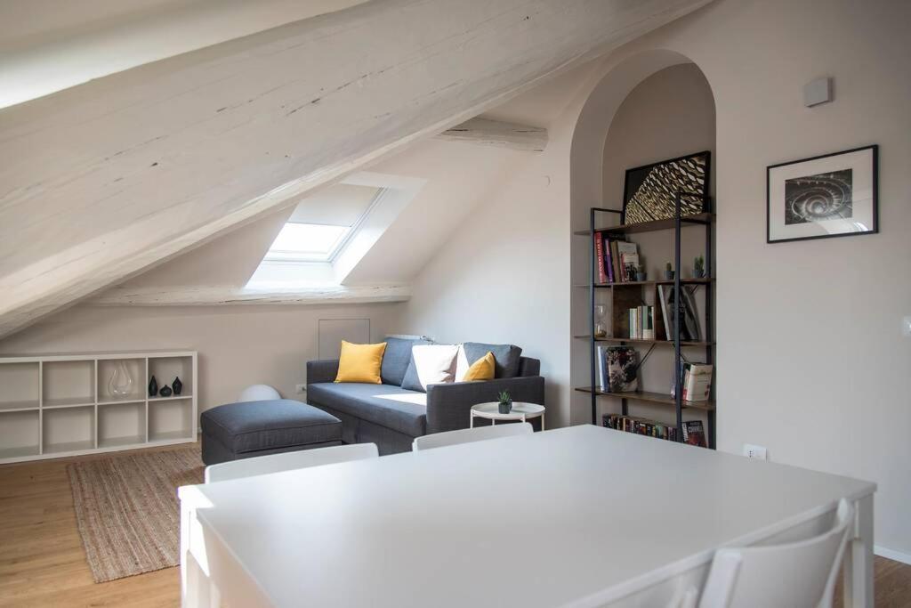 Apartment Breathtaking Castle View Youhosty - Quintino Sella *