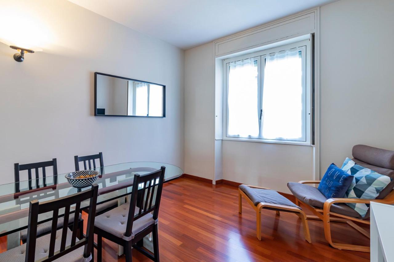 Altido Sleek Flat With Balcony, Walking Distance From Centre Apartment Mailand