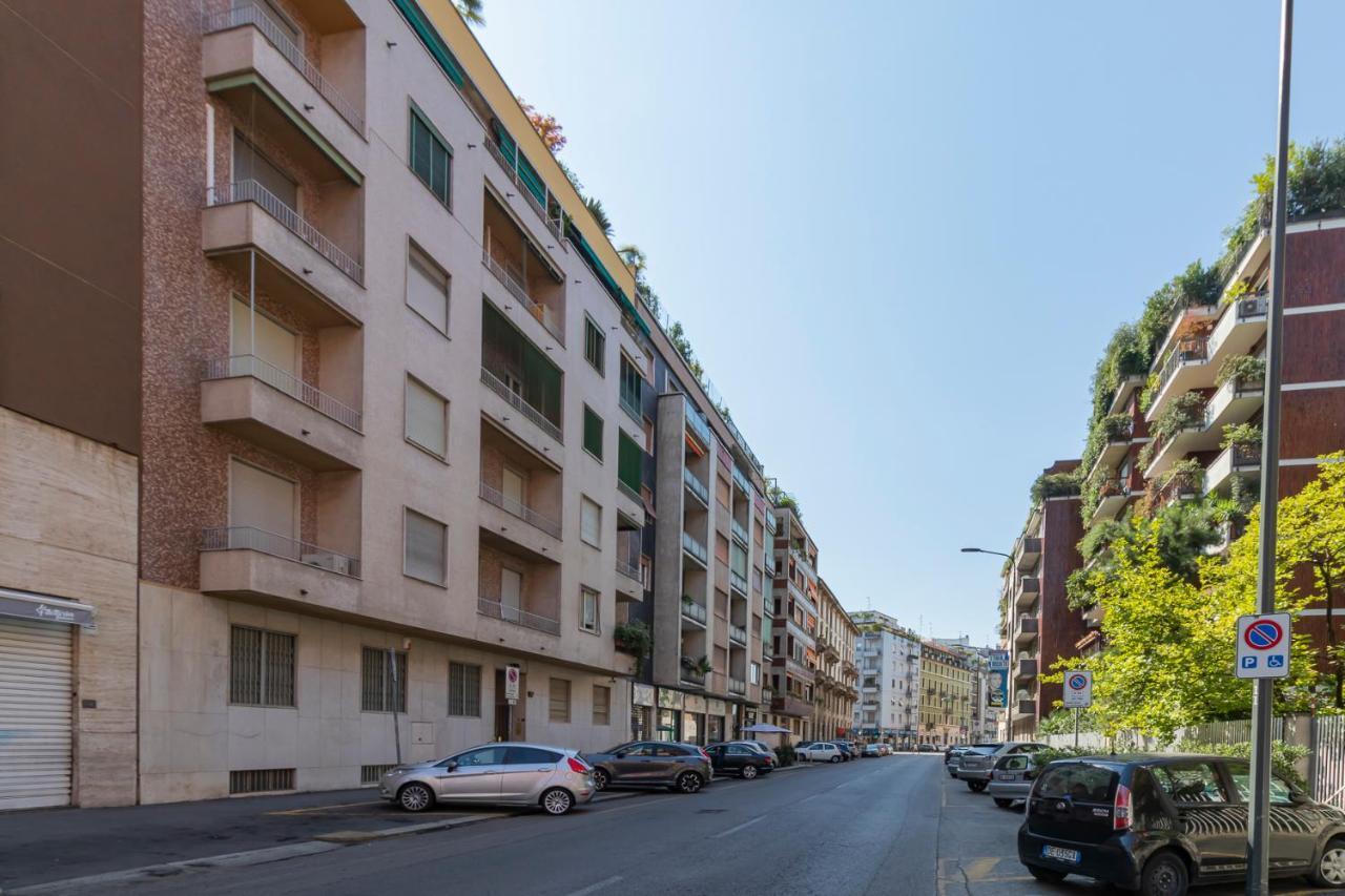 Altido Sleek Flat With Balcony, Walking Distance From Centre *