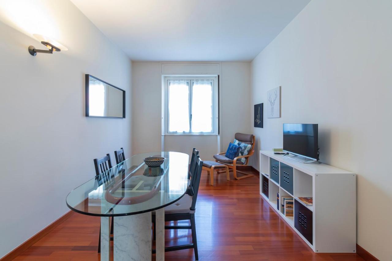 Altido Sleek Flat With Balcony, Walking Distance From Centre Apartment