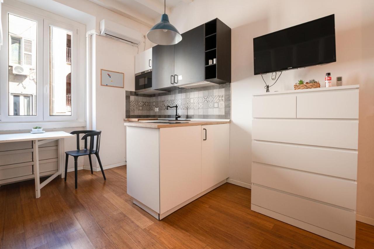 Cozy Near Navigli Leilighet