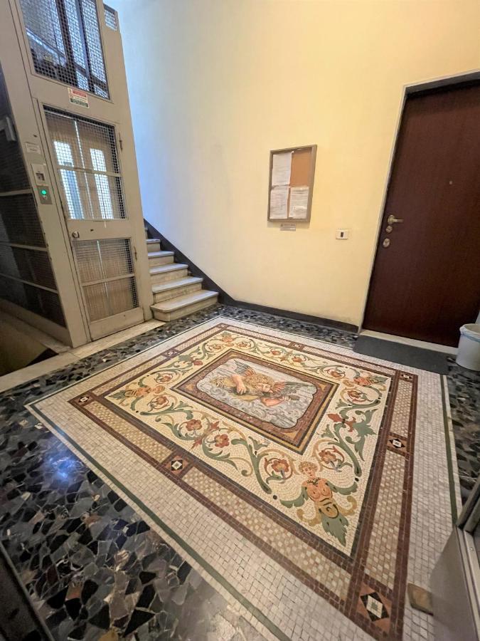 Venini 23 Milano
