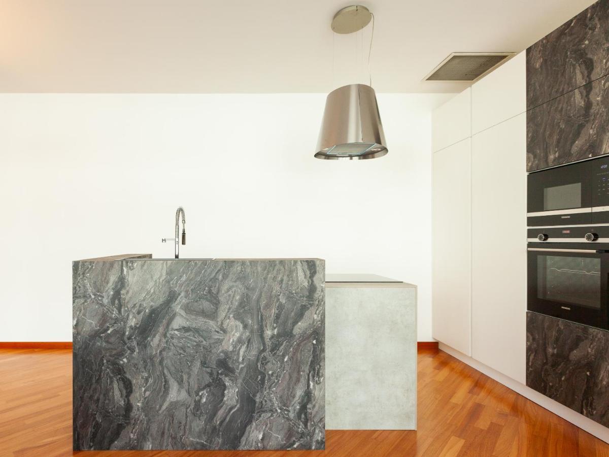 Easyhomes-madonnina View Appartement
