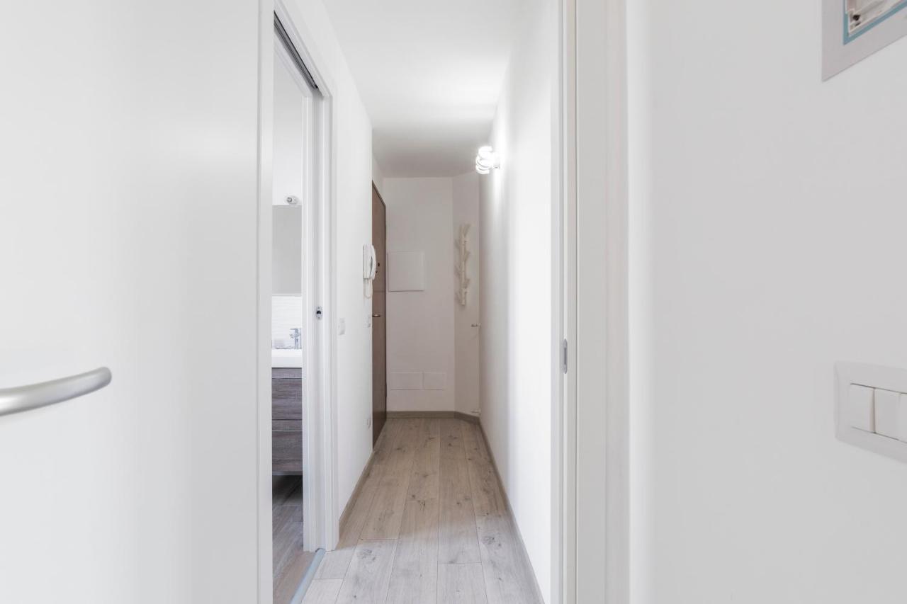 Maciachini Renovated Studio! Leilighet *