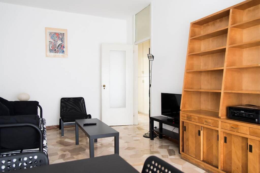 Youhosty - Villoresi 6p, 5 * Mailand