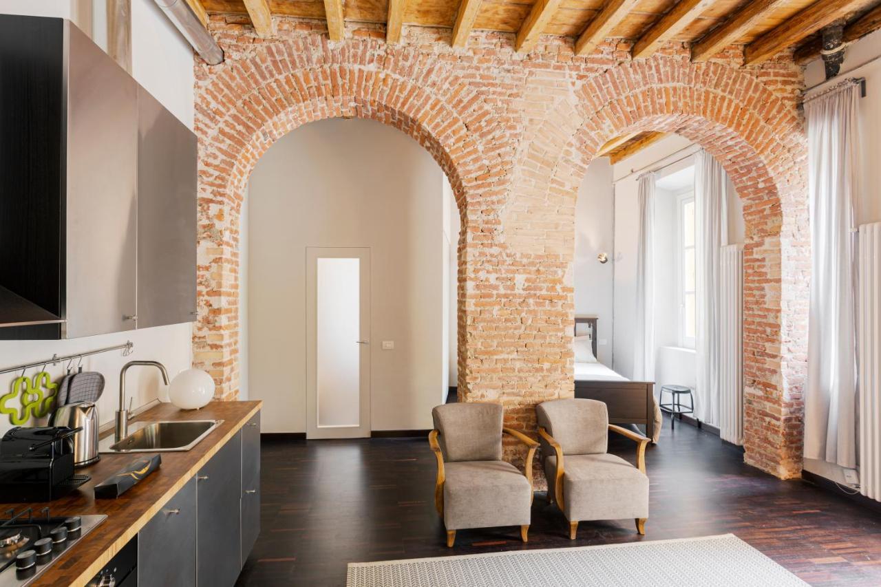Stylish Milanese - Via Cirillo *